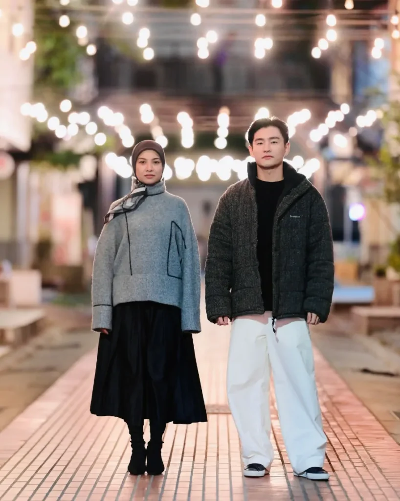 Pelakon Sesaat Lebih